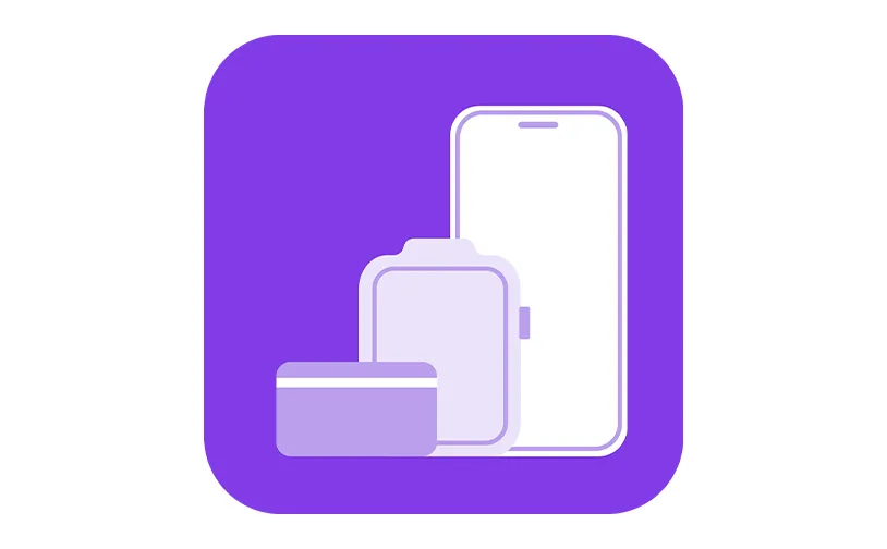 Smartphone, smartwatch und kreditkarte auf lila hintergrund symbolisieren digitale zahlung